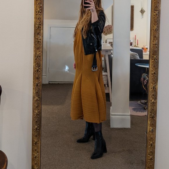 Mustard Midi Dress - Picture 6 of 9